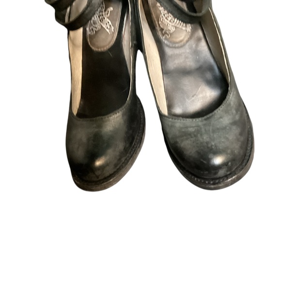 RANDI - Picture 7 of 10